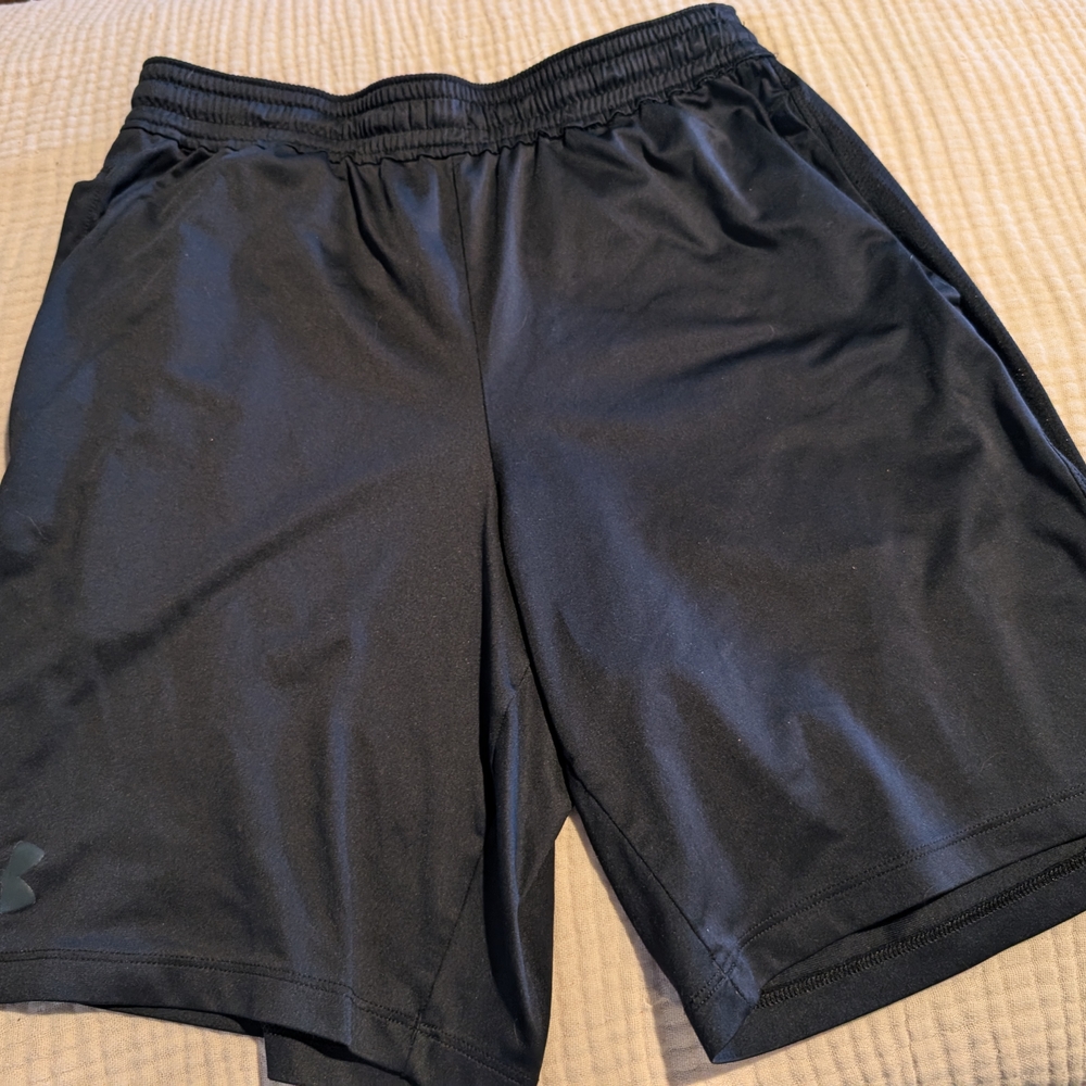 Under Armour Black Athletic Shorts Lightweight Moisture-Wicking